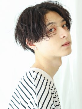 ライラ(Lyla) ウェットスパイラルハンサムショート