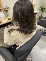 キュー(CEU) 色気レイヤー×くすみベージュ