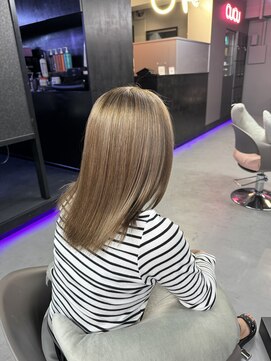 クク 那覇国際通り(CUCU) ナチュラルハイライトカラー