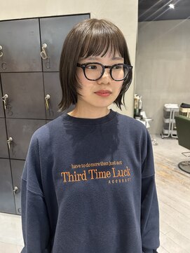 ヘアー アイス ルーチェ(HAIR ICI LUCE) ボブウルフ オリーブグレー 顔周りカット 20代30代 山中