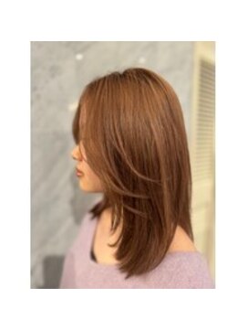 マリアンベス(MARIEN BETH) 質感にこだわったミディアムレイヤー