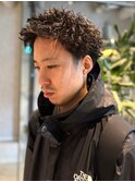 ツイストスパイラルパーマ 束感 アップバング 強めパーマ