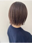 切りっぱなし外ハネボブハイライトボブ