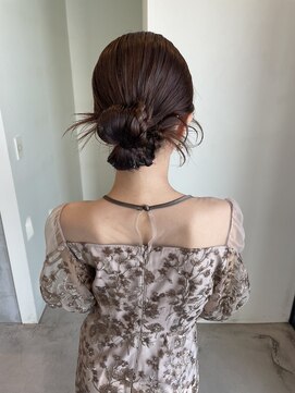 シータ(CITA) カチモリシニヨンアレンジ