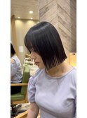 美髪ストレート切りっぱなしボブ