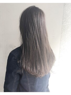 ヘアーアンドアトリエ マール(Hair&Atelier Marl) 【Marlイルミナカラー】カシスアッシュのロングスタイル♪