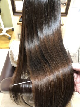 トゥーリ 筑紫野店(tuuli) 筑紫野 美容室 髪質改善 ヘアエステ 縮毛矯正 白髪 イルミナ