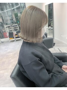 リンドトウキョウ ウメダ(LINDO TOKYO) ミルクティーグレージュ　ブリーチ1回