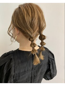 モザミ(MOZAMI) ツインテールアレンジ