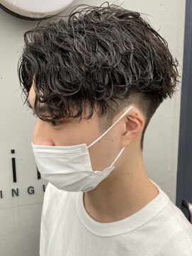 フィフス 栄(fifth) 波巻きスパイラルパーマセンターパートツーブロックメンズパーマ