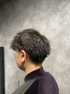 スピン 本八幡(SPIN) ベリーショート/ダークアッシュ/ニュアンスパーマ/韓国マッシュ