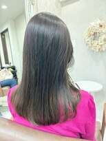 ハイバレーヘアーメゾン(HIGH VALLEY HAIRMAISON) ミディアムレイヤースタイル顔周りカット岡山南中央町