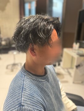 アヴァンスクロス あべのルシアス店(AVANCE. CROSS) ツイストスパイラルパーマ×ハイライトカラー