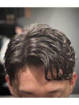 銀座 シノ 本店(shino) <理容室>メンズパーマ　ウェーブパーマ　ビジネスヘア　刈り上げ