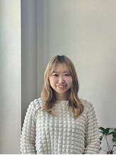 アンヒュッテ(ANHUTTE)&nbsp;鶴指 かなみ