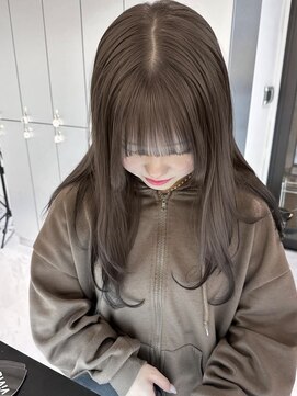 ロング　ケアブリーチ　ミルクティーベージュ　顔まわり　10代