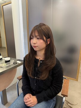 ソルバイシェス(SOL by shes) 韓国風レイヤー×ミルクティーブラウン