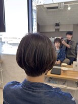 プラスイズム ヴェレン(PLUSISM Velen)&nbsp;艶ブラウン丸みショート