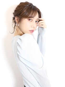 ロア(lore) 【20代/30代/40代/50代に人気】抜け感リラックスアレンジ