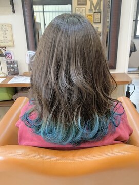 ヘアーデザイン ジュモク(Hair Design Jumoku) ラインカラーブルー