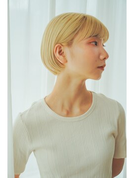 バジルプープラ(basil pupula) 【pupula勝田】ケアブリーチ/ショートボブ/ブロンドカラー