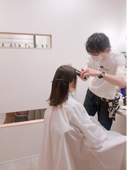 ヘアーハウス ニコ(hair house NICO)の写真/半個室×マンツーマン施術で1人1人のお客様としっかり向き合います◇髪のお悩みもお気軽にご相談下さい。