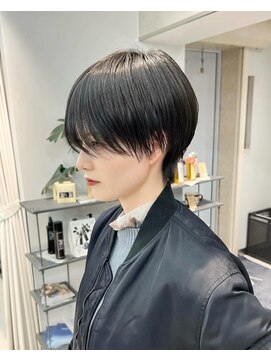 ヴェイン 渋谷(vain) マッシュショート/アッシュブラック