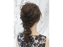 ヘアセットアンドメイク専門店 ルナ(Luna)
