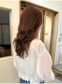 ピンクベージュ