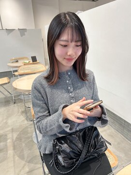 ソア(soa) 暗髪にぴったり!インナーカラー