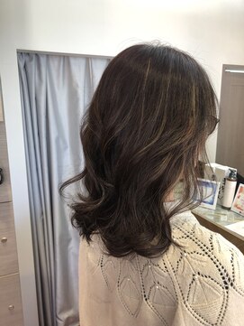 ルシア(LUCIA) ハイライトカラー/白髪ぼかし