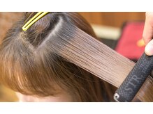 髪質改善ストレートの施術のプロセス