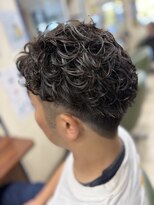 リル 西宮(LiL')&nbsp;[LiL'西宮 ]メンズツーブロックパーマ