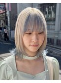 ホワイトカラー×アイスブルー