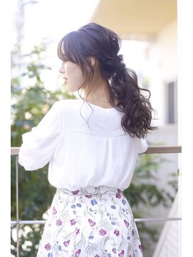 ラグナ(Raguna) ゆるふわポニーテール