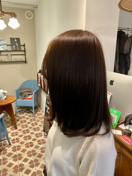 ヨナサン(Yona Saint) ベージュブラウン