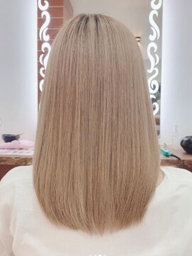ノブ ヘアデザイン 戸塚店(NOB hairdesign) 〈NOB戸塚店〉美髪カット ダブルカラー ブリーチ ミルクティ