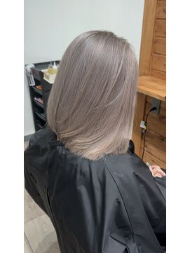 シャッター(Shutter) ハイトーンベージュ