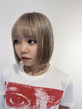 ザザアオヤマ(ZA/ZA AOYAMA) ハイトーン×ボブ