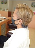 ハイトーン襟足カラー【ブリーチ/ハイライト/パーマ】