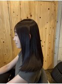 潤い柔らかロングヘア