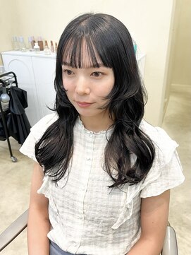 スニュウ(snuw) 【snuw_ayano】名古屋レイヤーカット/黒髪