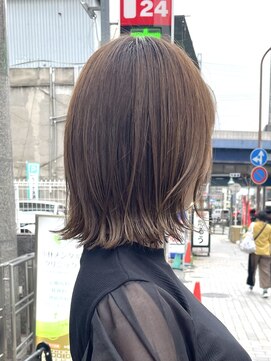 ルフトバイアンビエンテ(Luft by ambiente) 切りっぱなしボブスタイル