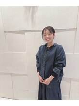 ブルームフラワーズ(BLOOM FLOWERS) ・ めぐ