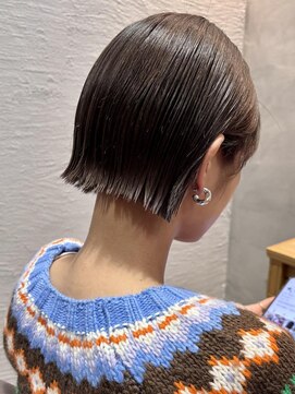 スーリール 博多店(Sourire) ぱつっとボブ/シルバーグレー