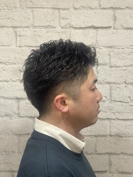 グレイスフル バーバープラチナム 六本木店(Graceful Barber platinum) ツーブロック束感ショートアップバング