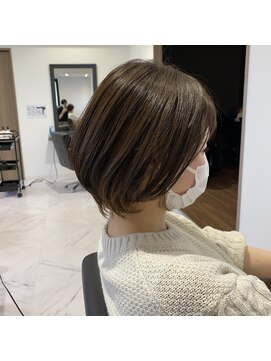 ピアーネ(PIANE) 伸ばしかけショートヘア