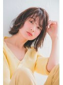 透け感が魅力の大人っぽいボブ