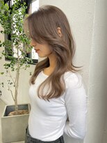ウェイズトウキョウ 新宿店(Ways TOKYO) レイヤーカット　グレージュカラー　ハイライトカラー　前髪