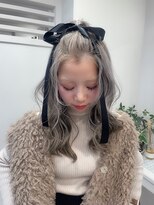 ヴィア(Via)&nbsp;ペールラベンダー／ペールグレー／ハイトーン／ヘアアレンジ